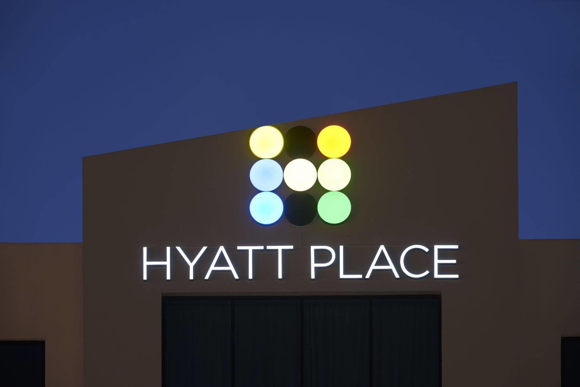Hyatt Place Dubai Al Rigga Luaran gambar